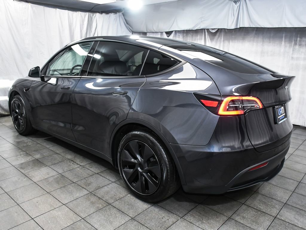Used 2025 Tesla Model Y Long Range AWD/4WD image 4