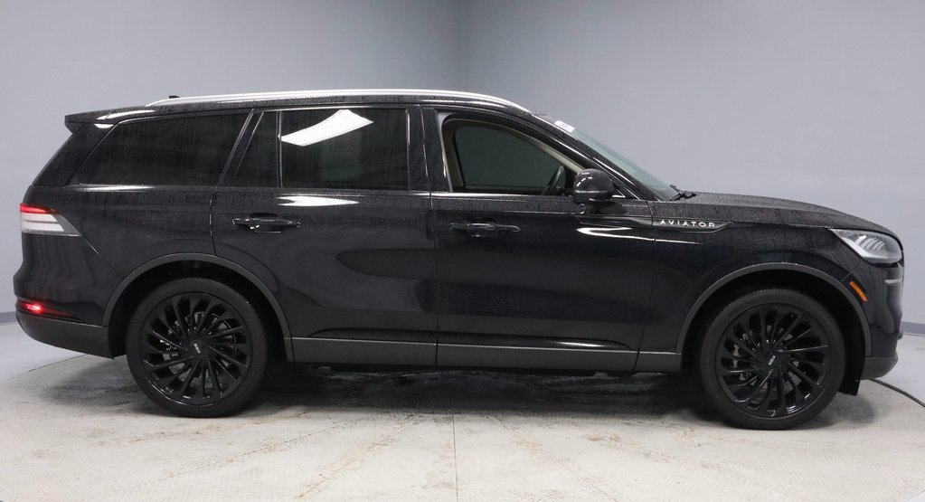 Used 2023 Lincoln Aviator Reserve w/ Class IV Trailer Tow Package image 14