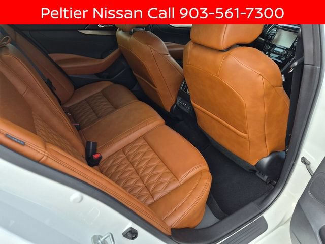 Certified 2020 Nissan Maxima Platinum w/ Reserve Package FWD image 17