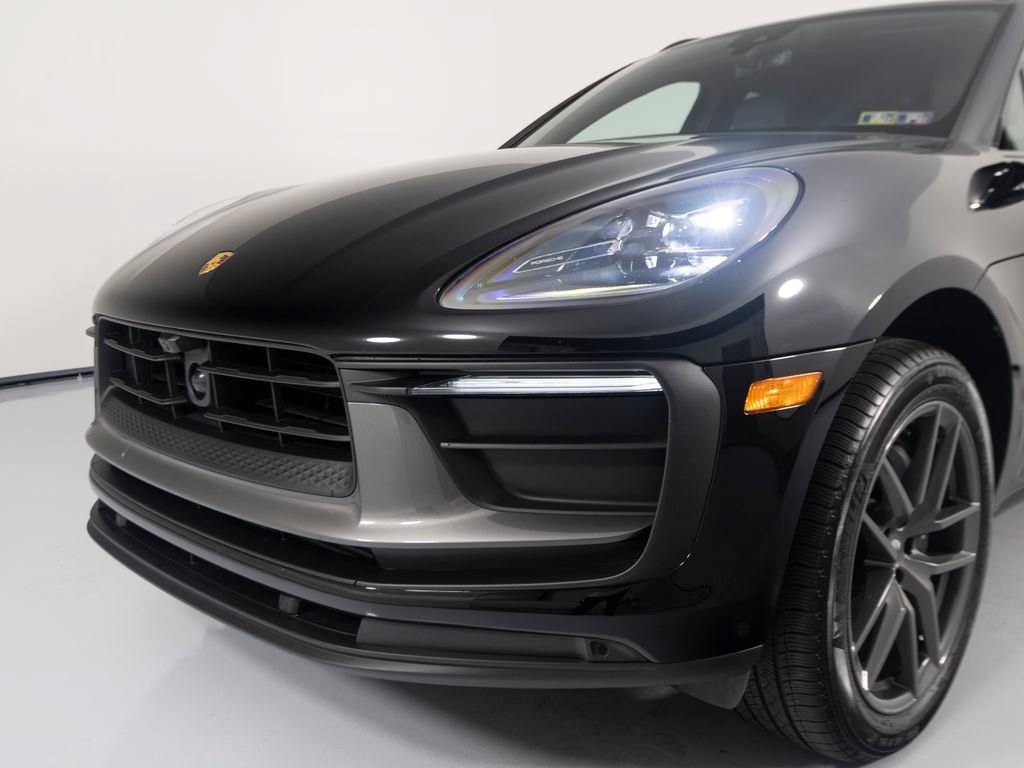 Certified 2026 Porsche Macan Turbo AWD/4WD image 41