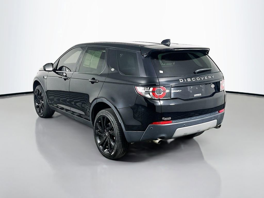 Used 2018 Land Rover Discovery Sport SE image 5