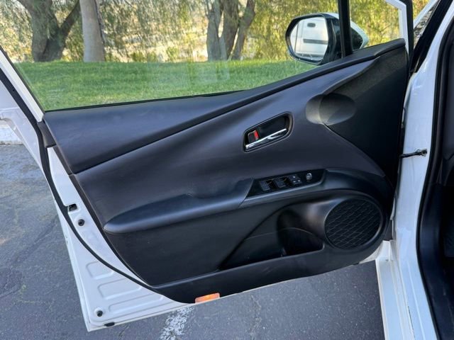 Used 2020 Toyota Prius Prime LE image 7