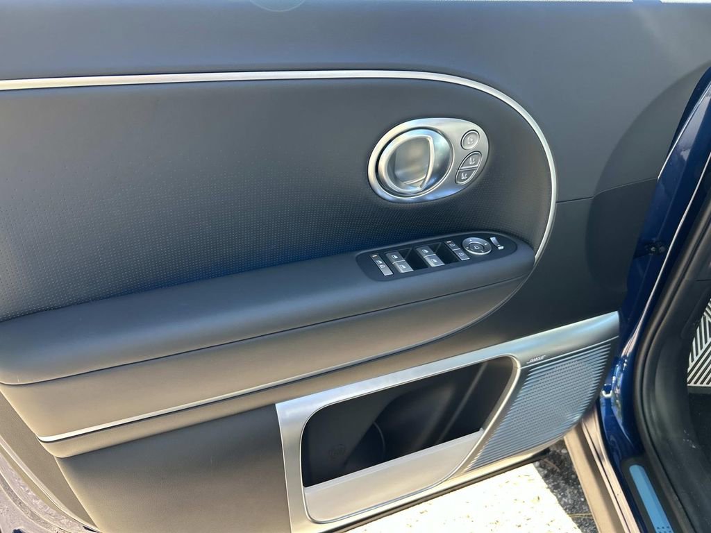 New 2026 Hyundai Ioniq 9 Calligraphy AWD/4WD image 17