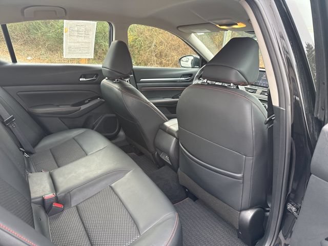 Used 2023 Nissan Altima 2.5 SR AWD/4WD image 23