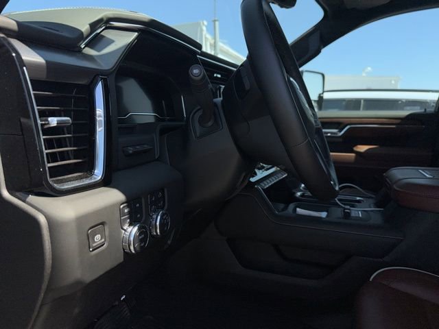 Used 2024 GMC Sierra 2500 Denali Ultimate AWD/4WD image 37