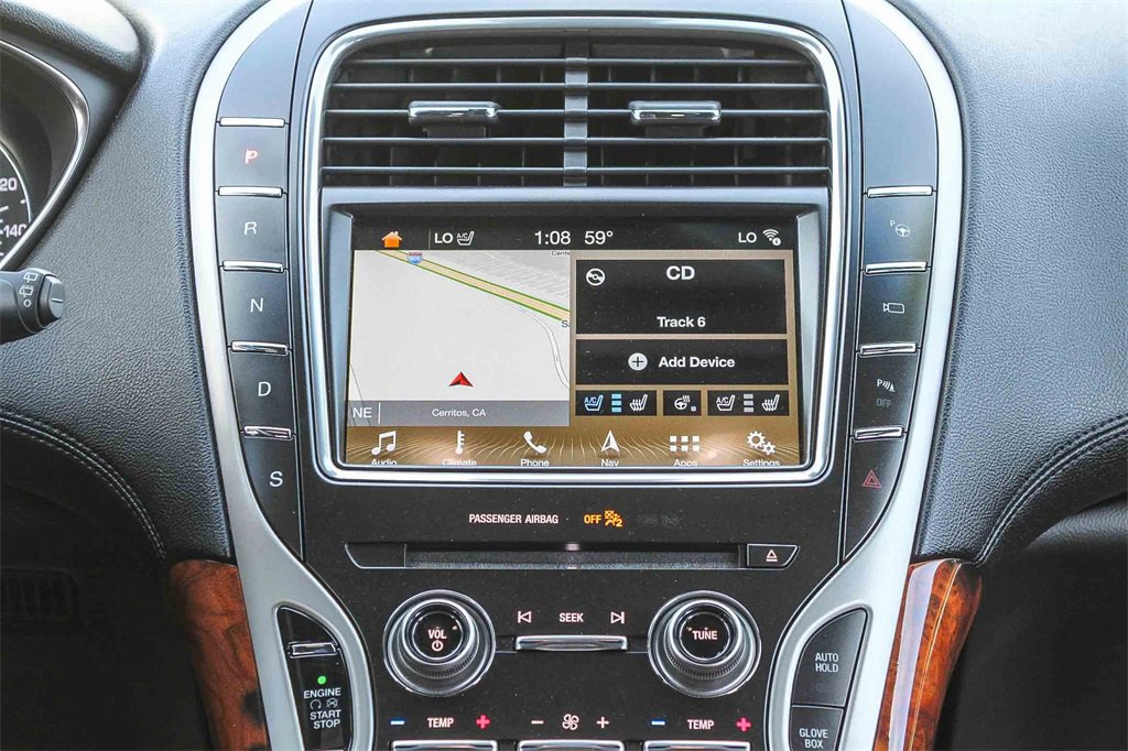 Used 2018 Lincoln MKX Reserve w/ Driver Assistance Package image 17