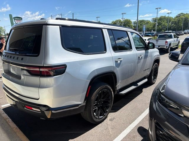 Used 2024 Jeep Wagoneer Series II w/ Convenience Group I AWD/4WD image 4