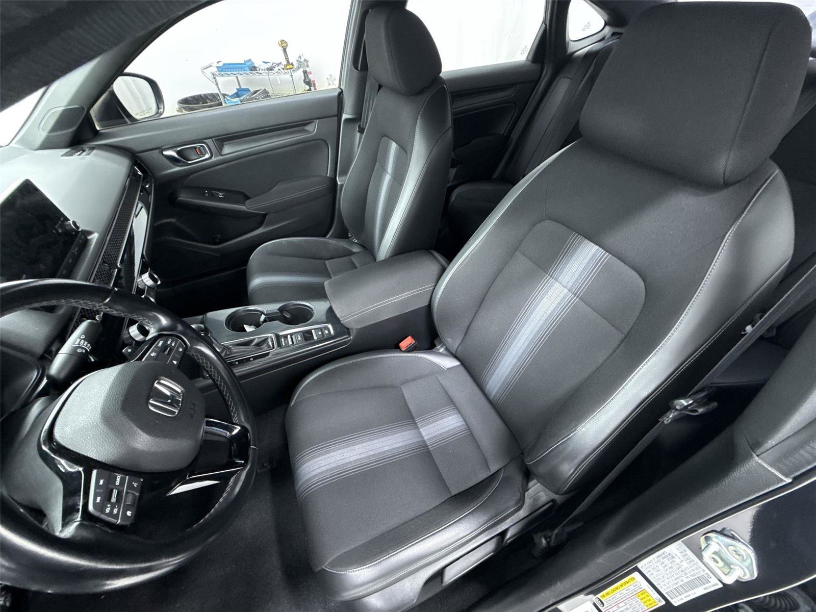 Used 2022 Honda Civic Sport image 17