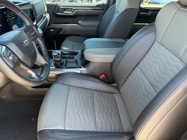 Used 2024 Chevrolet Silverado 1500 ZR2 w/ Technology Package AWD/4WD image 13