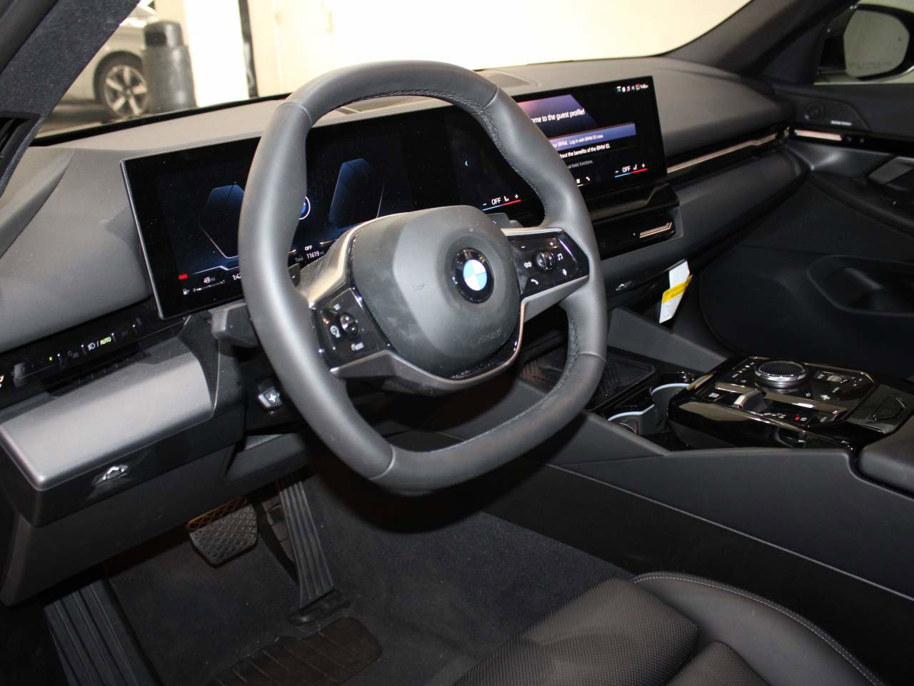 Certified 2025 BMW 530i image 10