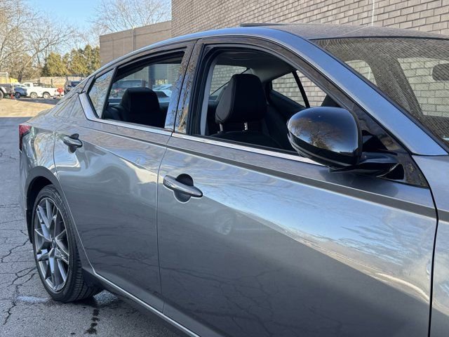 Used 2023 Nissan Altima 2.0 SR image 7
