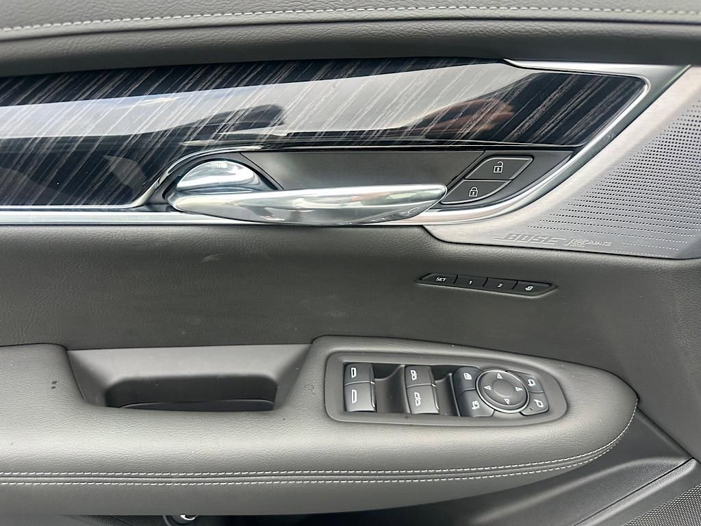 New 2025 Cadillac XT6 Premium Luxury w/ Technology Package image 13