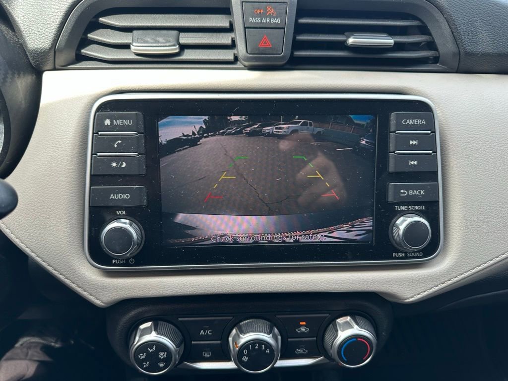 Used 2021 Nissan Versa SV image 11