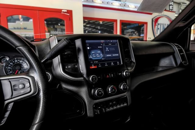 Used 2024 RAM 5500 Tradesman w/ Chrome Appearance Group AWD/4WD image 23