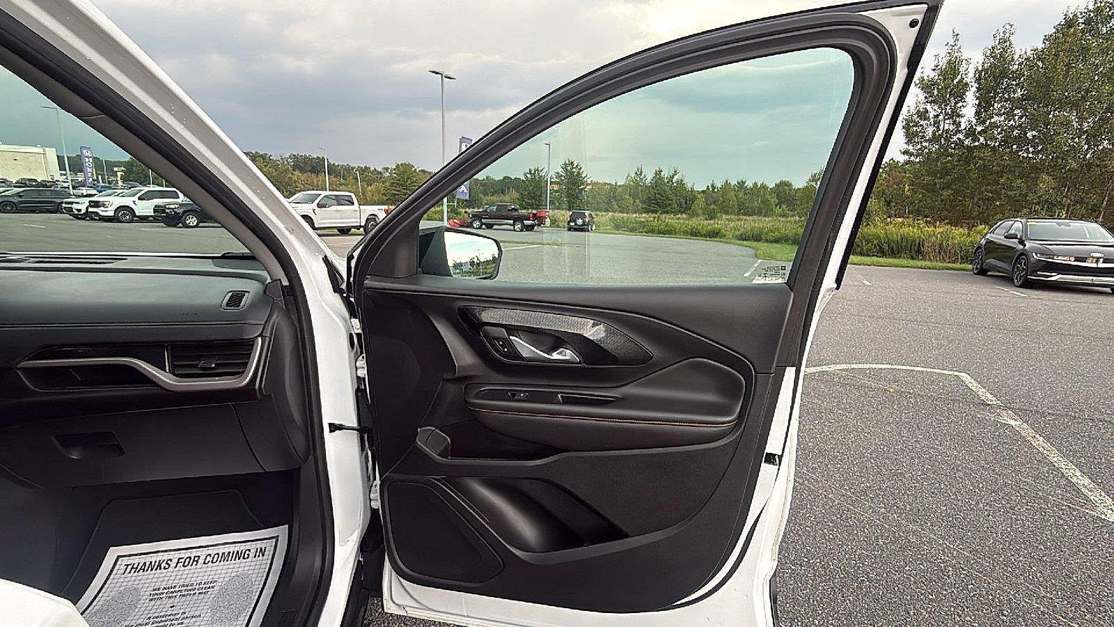 Used 2022 GMC Terrain AT4 AWD/4WD image 16