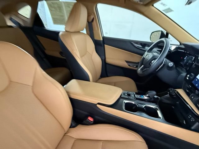 Used 2024 Lexus NX 250 FWD w/ Towing Package (2000 Lbs) image 31