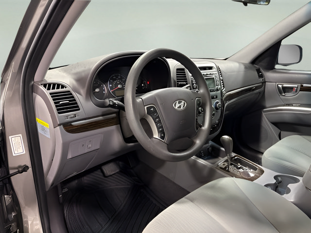 Used 2011 Hyundai Santa Fe GLS FWD image 10