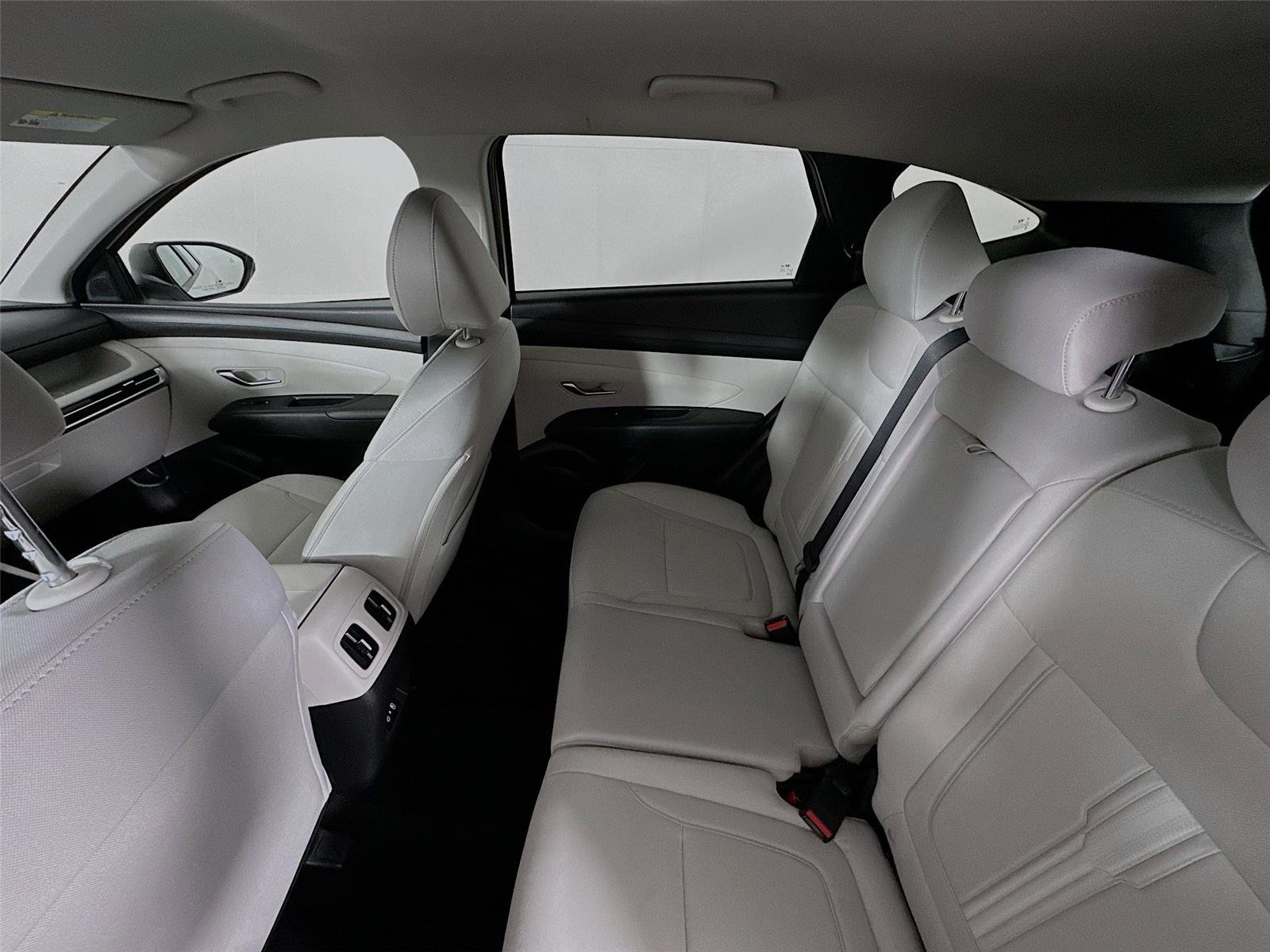 Used 2025 Hyundai Tucson SEL AWD/4WD image 11