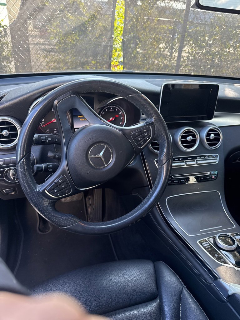 Used 2018 Mercedes-Benz GLC 300 image 2