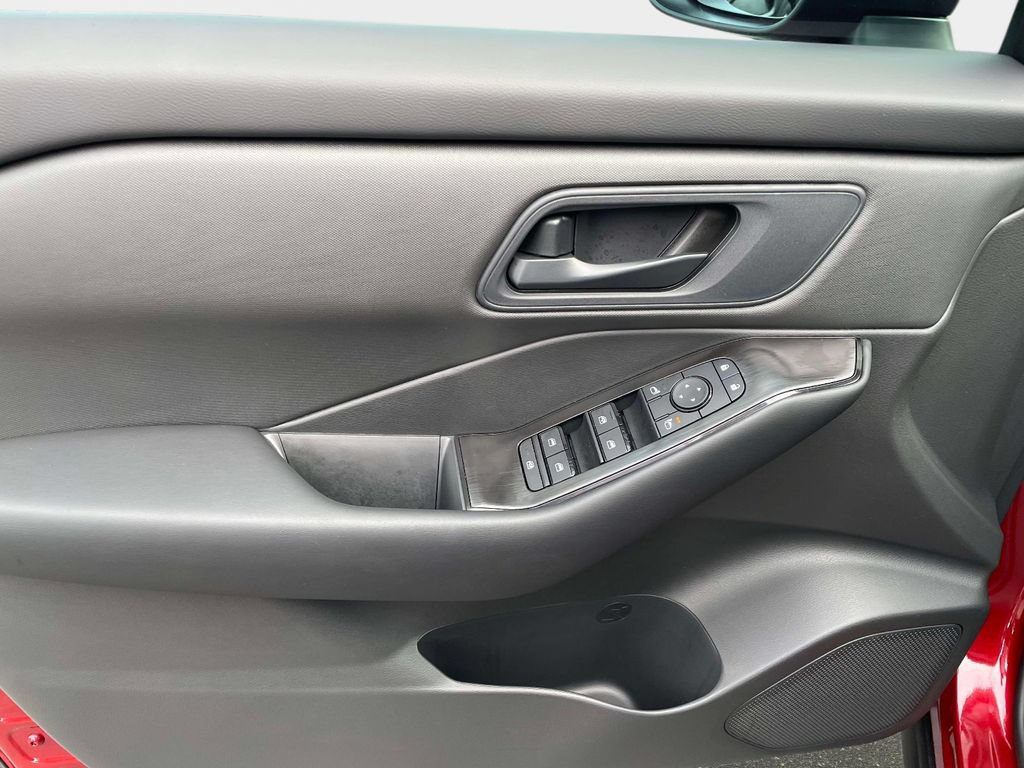 New 2026 Nissan Rogue S FWD image 18