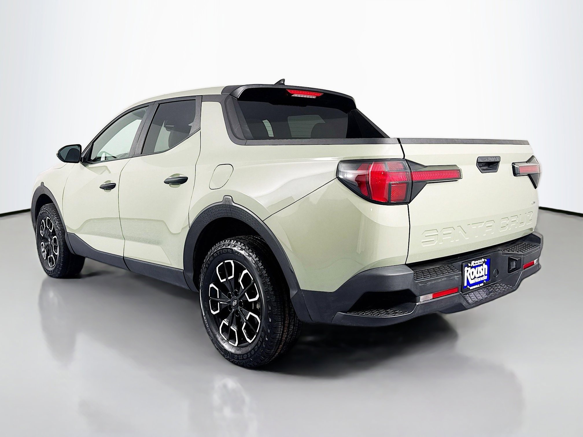 Used 2023 Hyundai Santa Cruz SE image 7