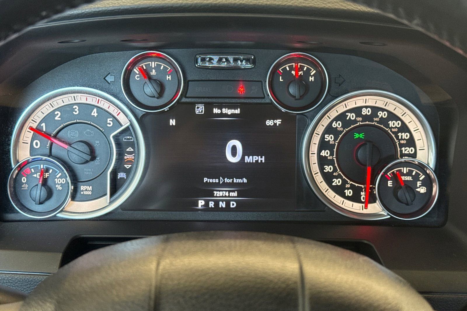 Used 2014 RAM 3500 Laramie RWD image 25