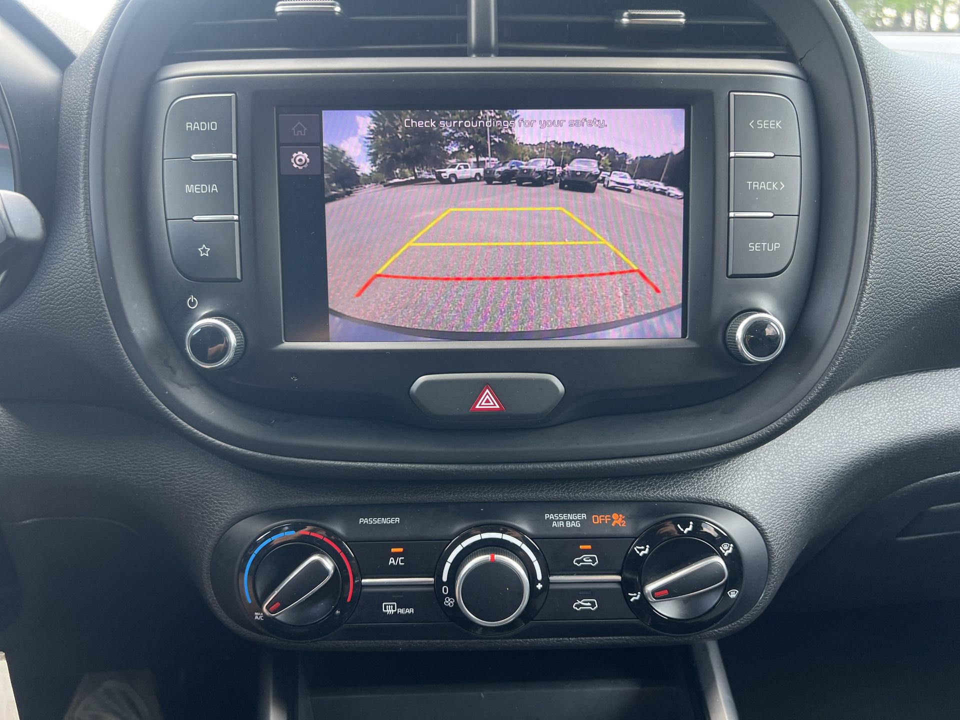 Used 2024 Kia Soul LX w/ Option Group 015 FWD image 5