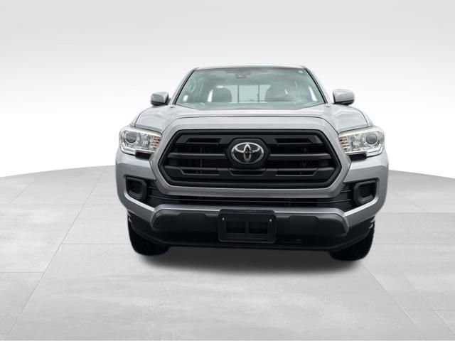 Used 2018 Toyota Tacoma SR w/ SR Convenience Package image 3