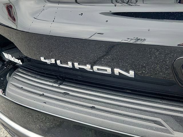Certified 2023 GMC Yukon AT4 w/ AT4 Premium Plus Package AWD/4WD image 30