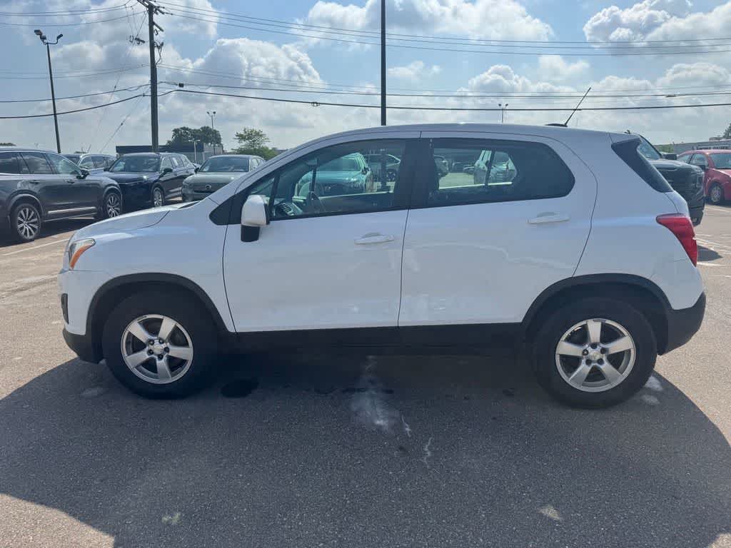 Used 2016 Chevrolet Trax LS AWD/4WD image 8
