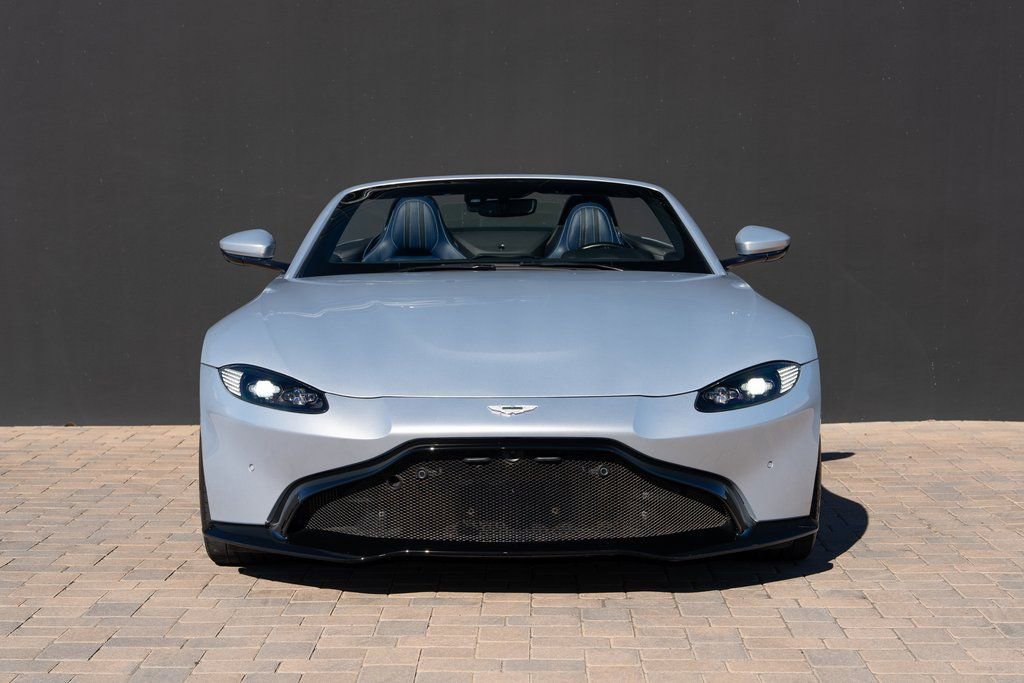 Used 2023 Aston Martin V8 Vantage Roadster RWD image 7