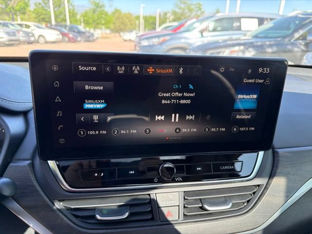 Used 2024 Nissan Altima 2.5 SV w/ SV Premium Package FWD image 8