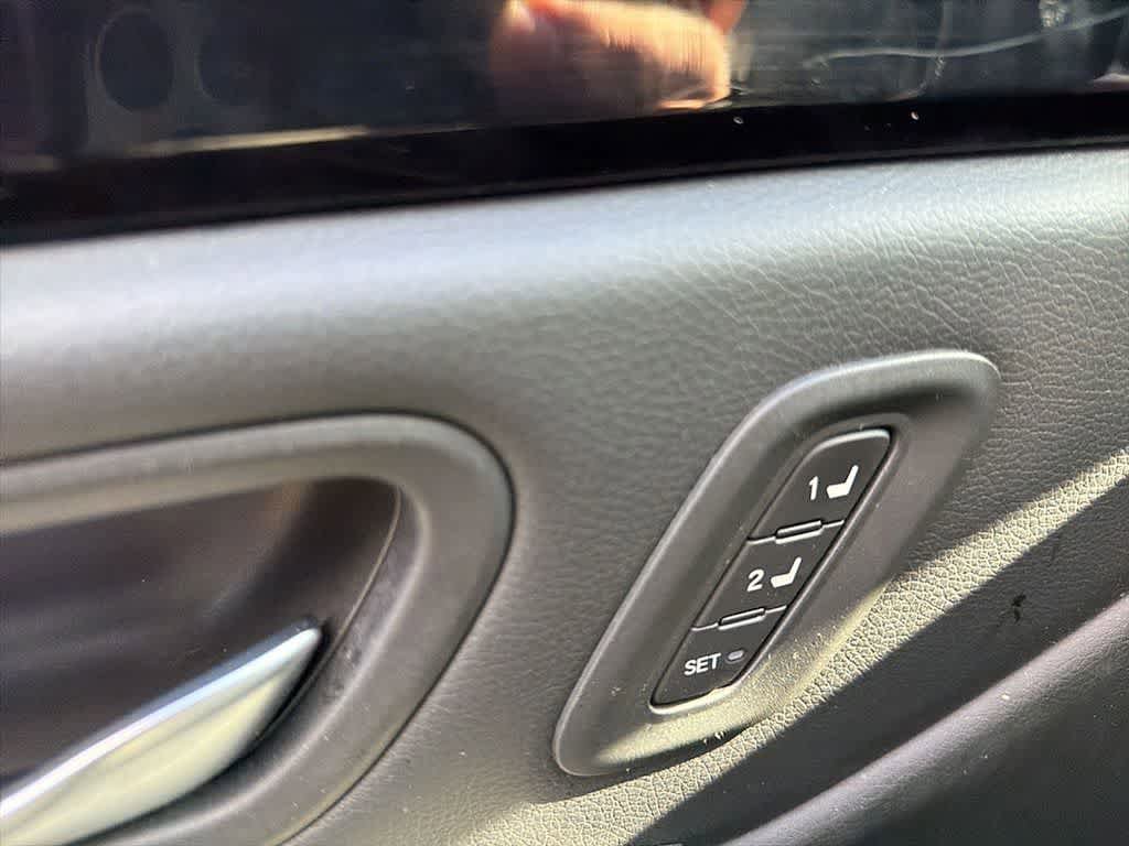 Used 2023 Honda Pilot Touring image 14