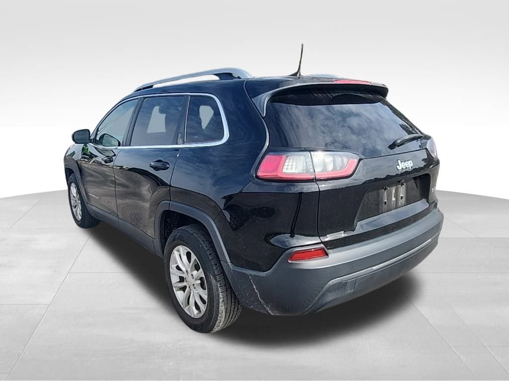 Certified 2019 Jeep Cherokee Latitude w/ Popular Appearance Group image 18