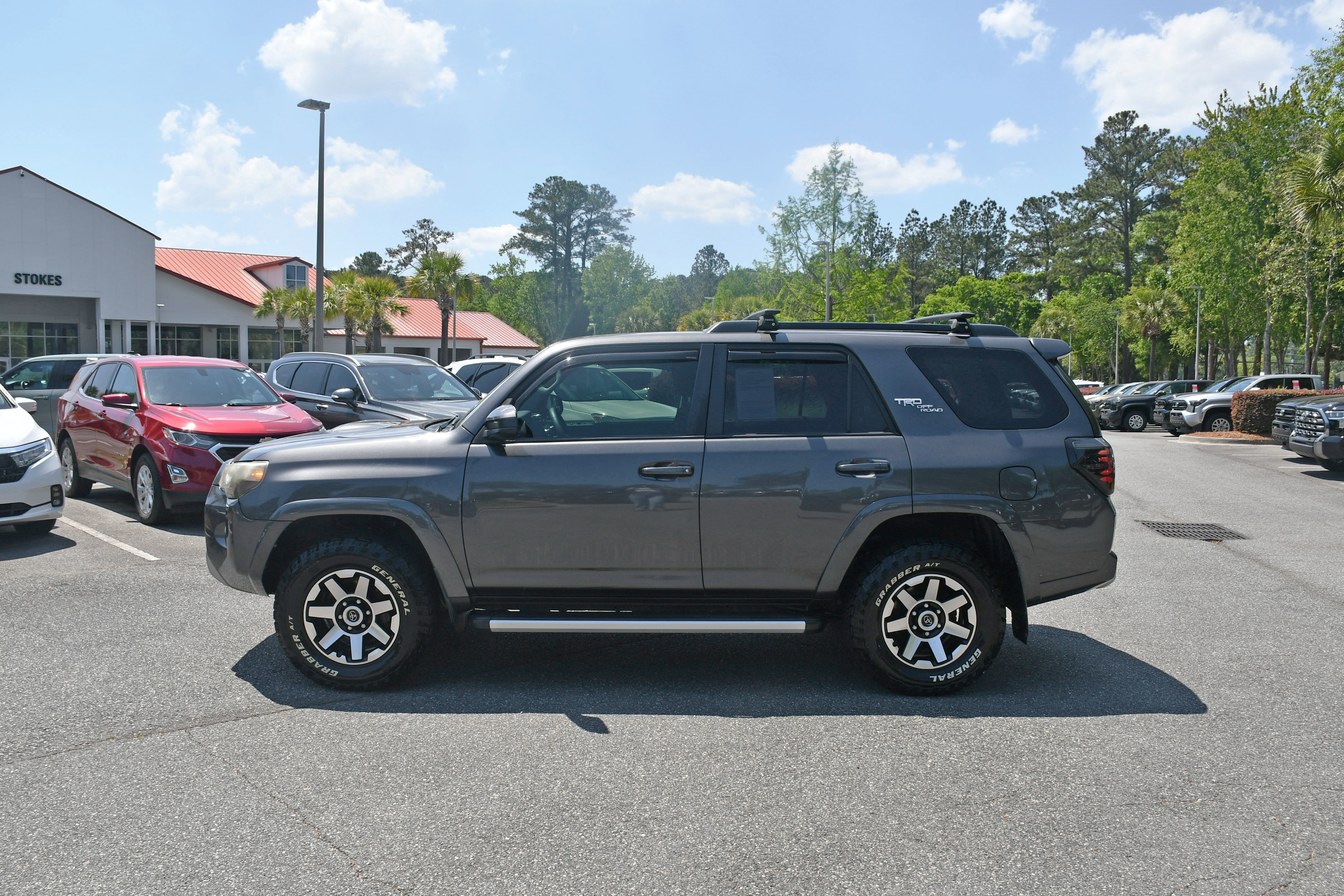 Used 2019 Toyota 4Runner TRD Off-Road image 2
