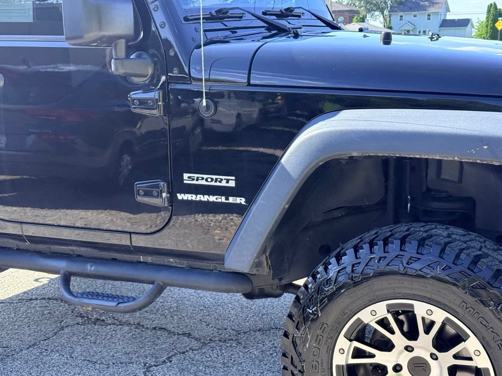 Used 2017 Jeep Wrangler Sport AWD/4WD video 2