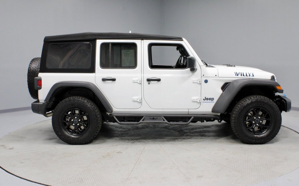Used 2024 Jeep Wrangler Unlimited image 6