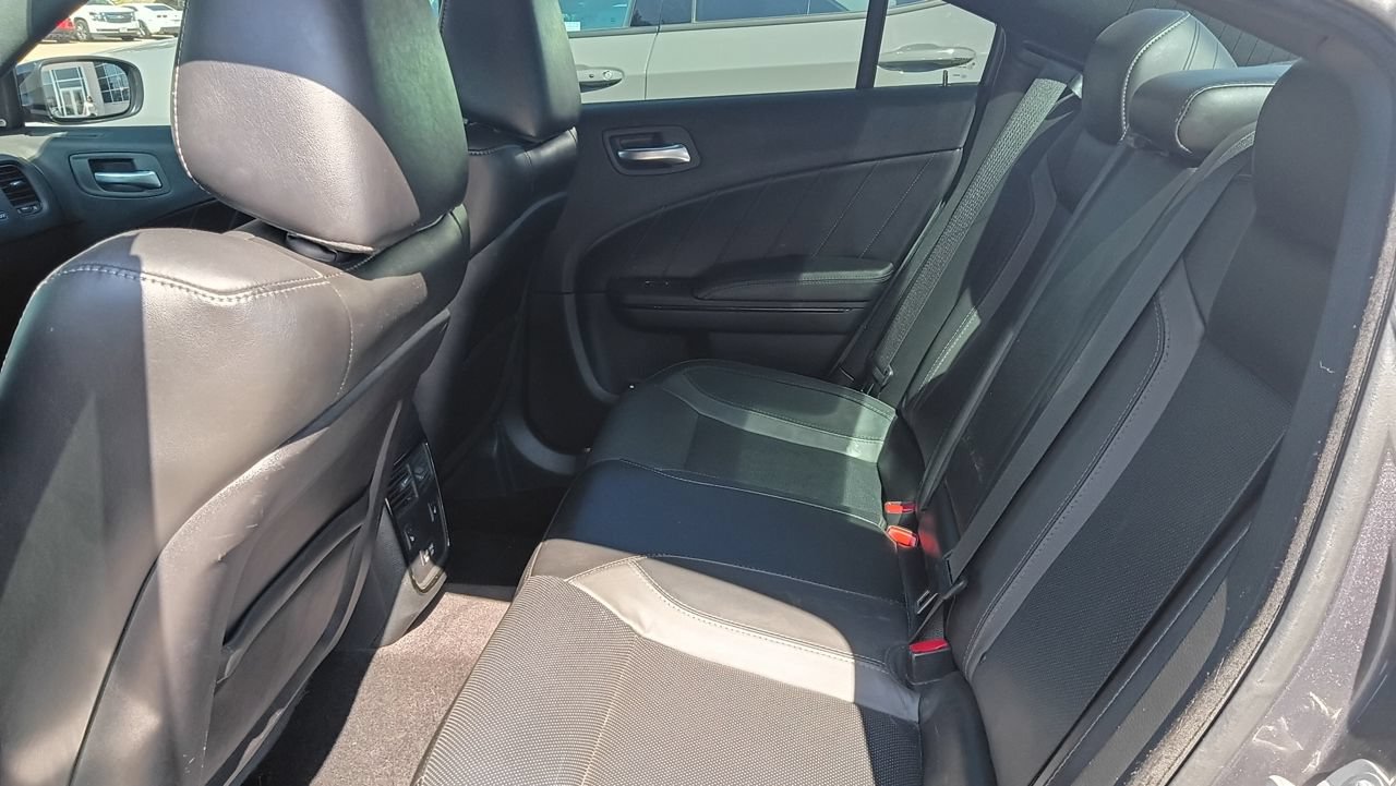 Used 2018 Dodge Charger SXT Plus w/ Quick Order Package 29J RWD image 7