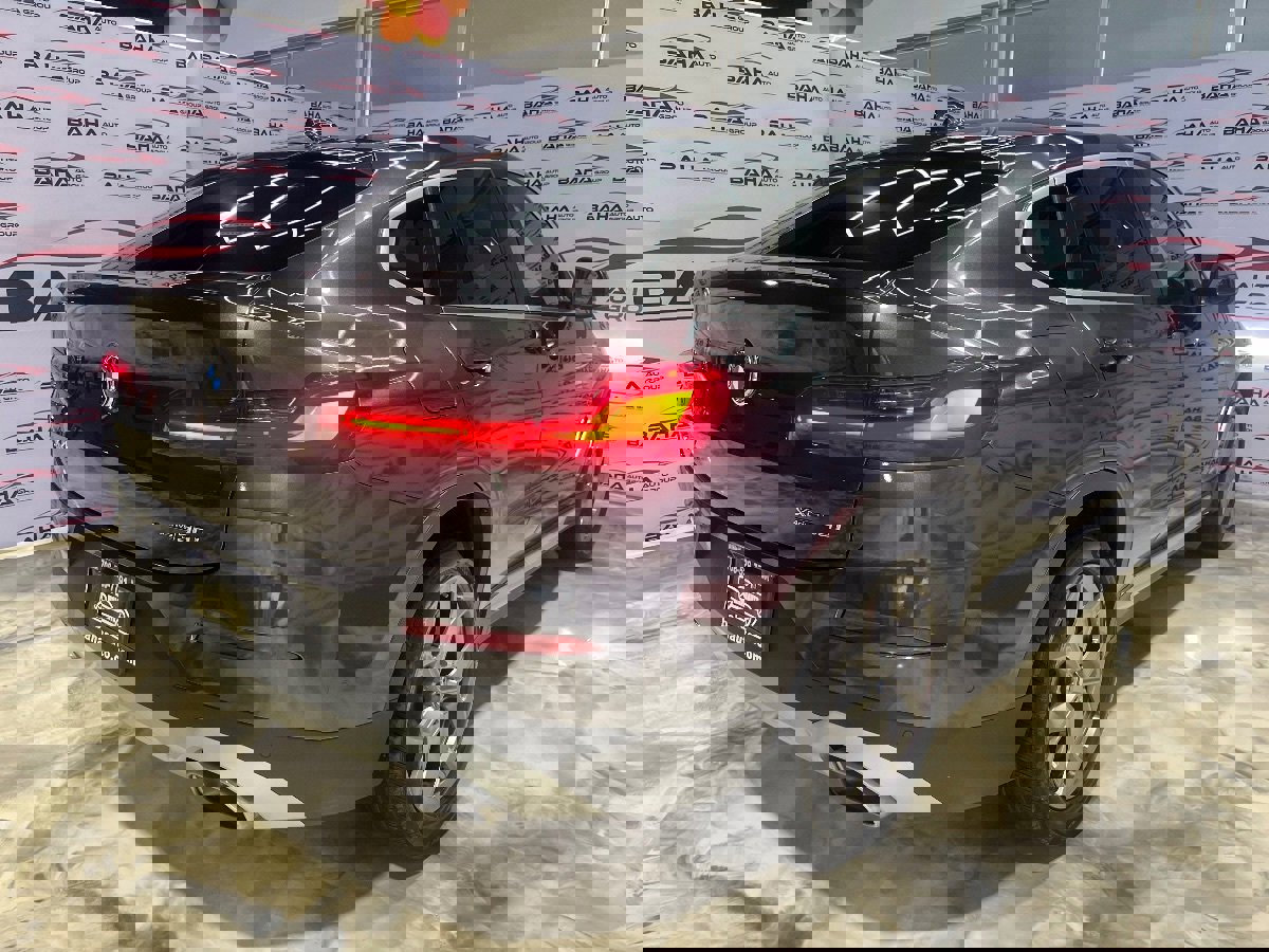 Used 2023 BMW X4 xDrive30i w/ Parking Assistance Package image 8