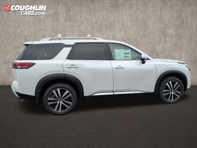 New 2025 Nissan Pathfinder Platinum w/ Cargo Package image 9