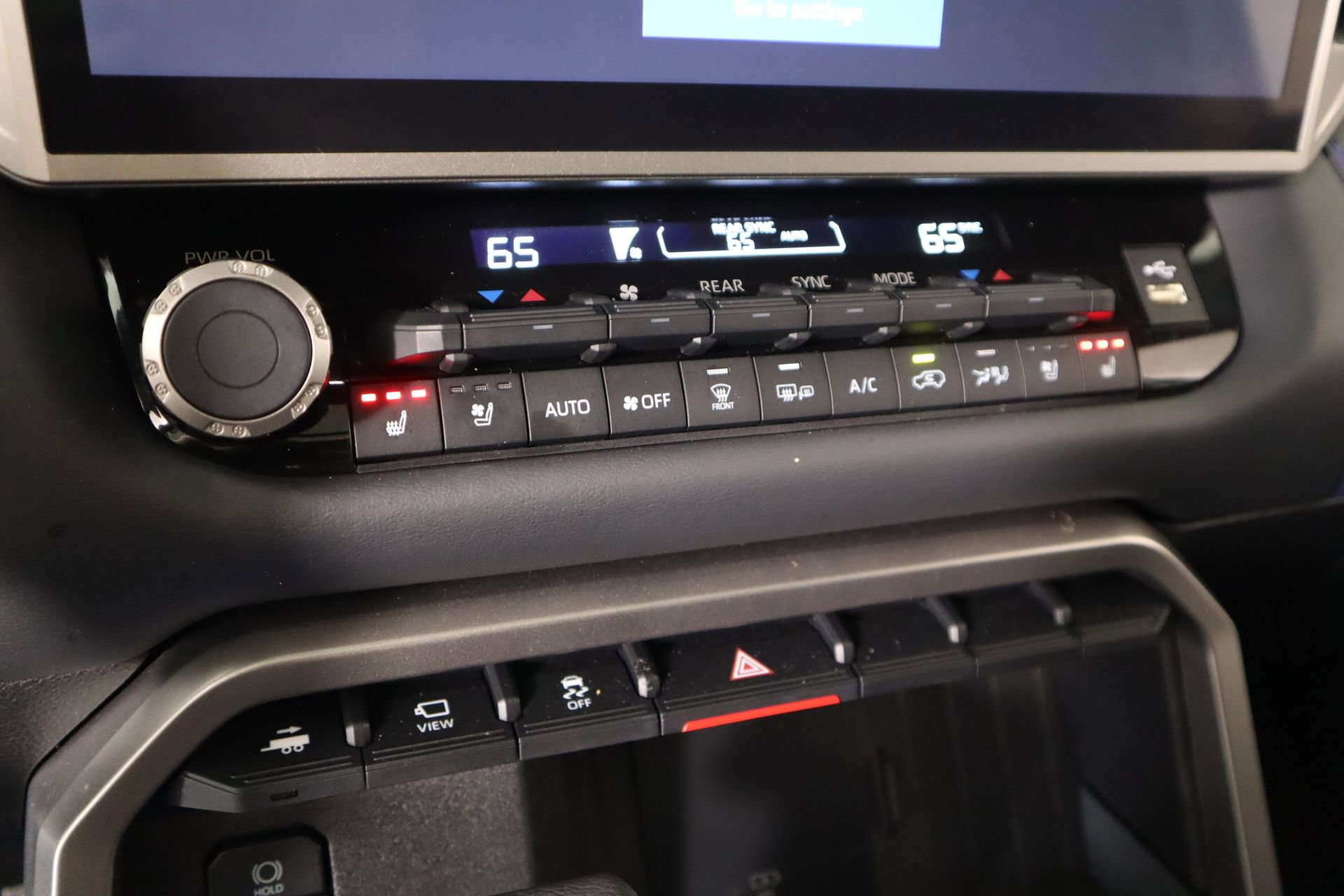 Used 2026 Toyota Sequoia Platinum image 7