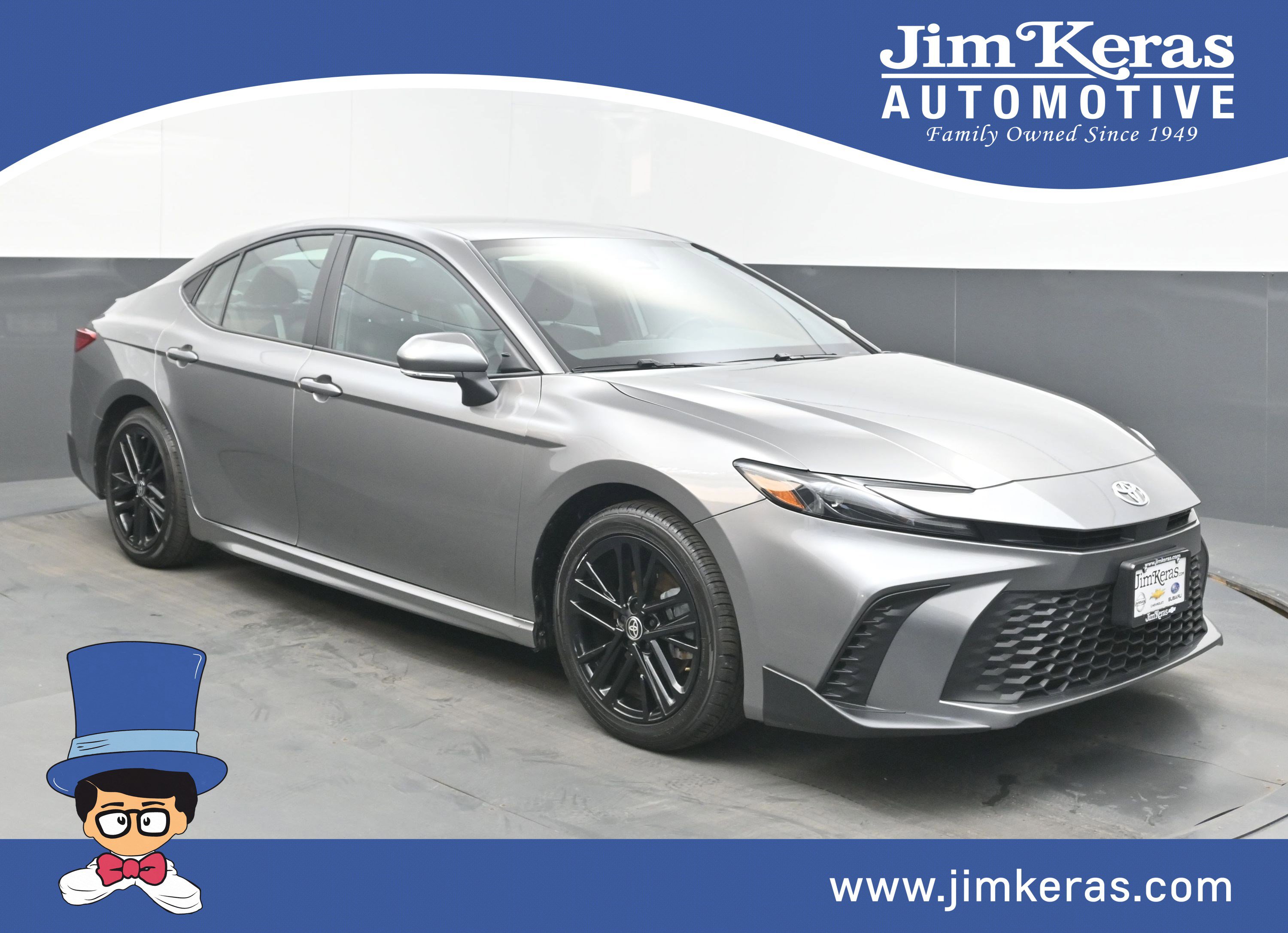 Used 2025 Toyota Camry SE FWD image 1