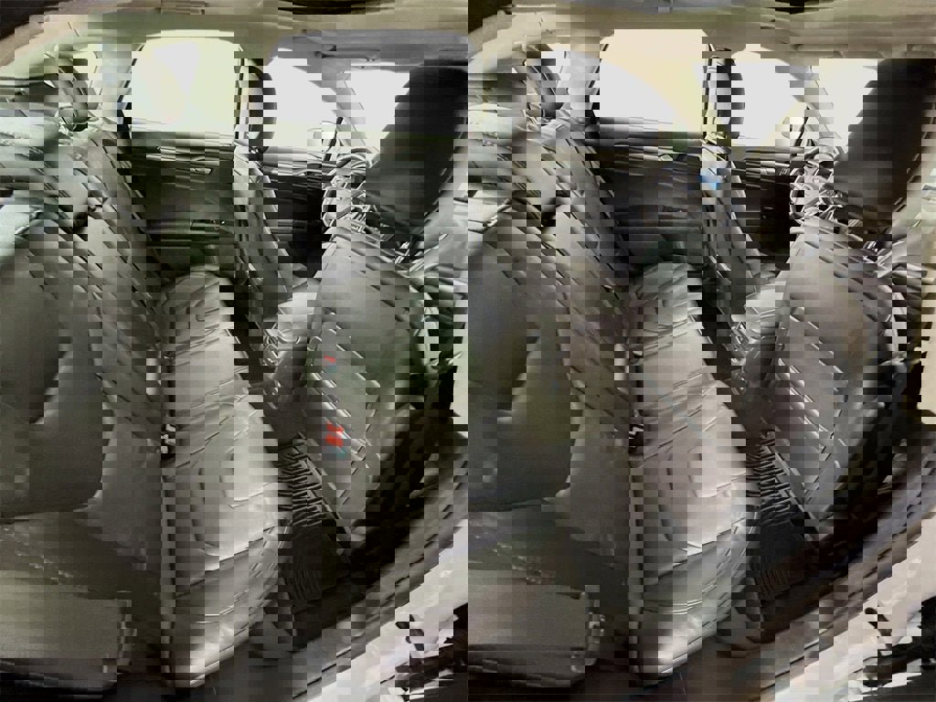 Used 2015 Ford Fusion Titanium image 20