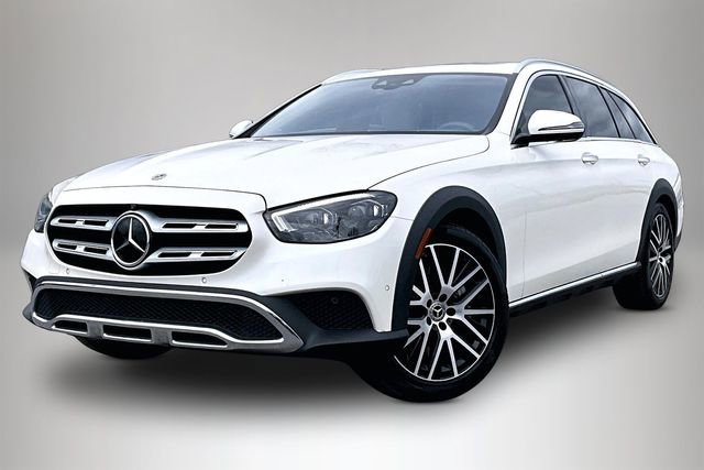 Used 2022 Mercedes-Benz E 450 4MATIC All-Terrain Wagon image 2