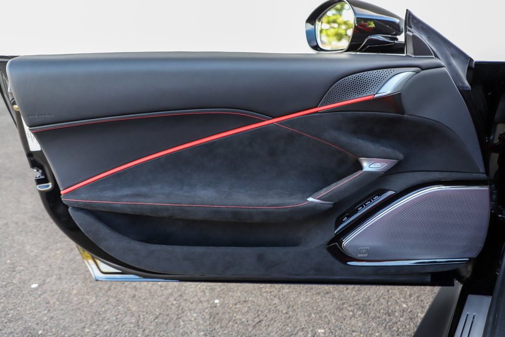 Certified 2025 Ferrari Roma Spider RWD image 60