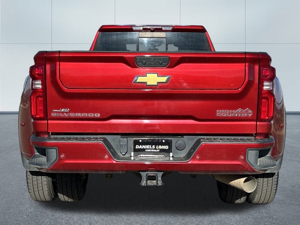 Used 2022 Chevrolet Silverado 3500 High Country w/ Safety Package II image 4