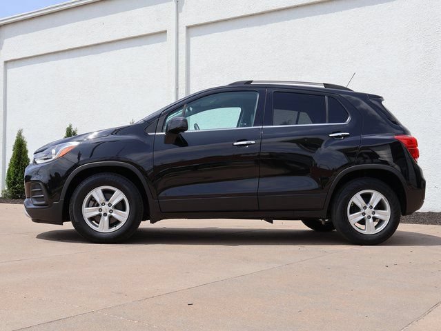 Used 2020 Chevrolet Trax LT w/ LT Convenience Package FWD image 4