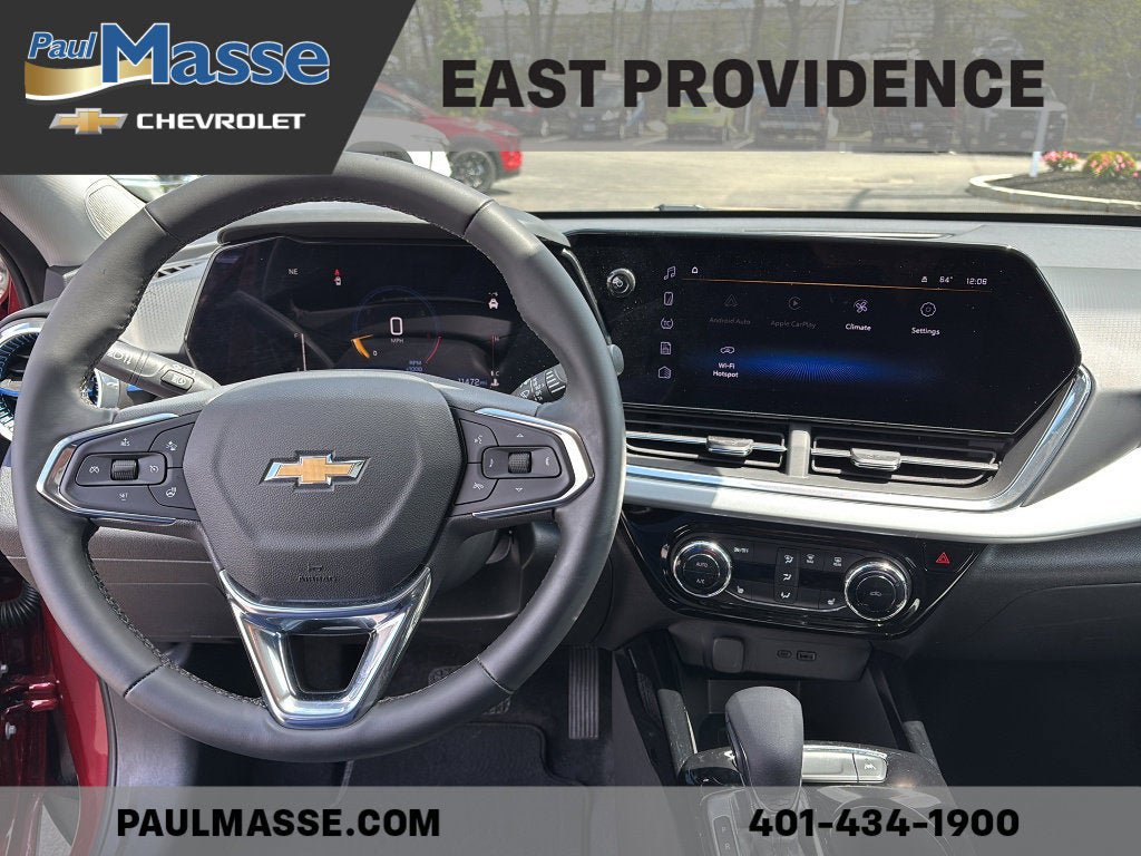 Certified 2025 Chevrolet Trax LT w/ LT Convenience Package FWD image 11