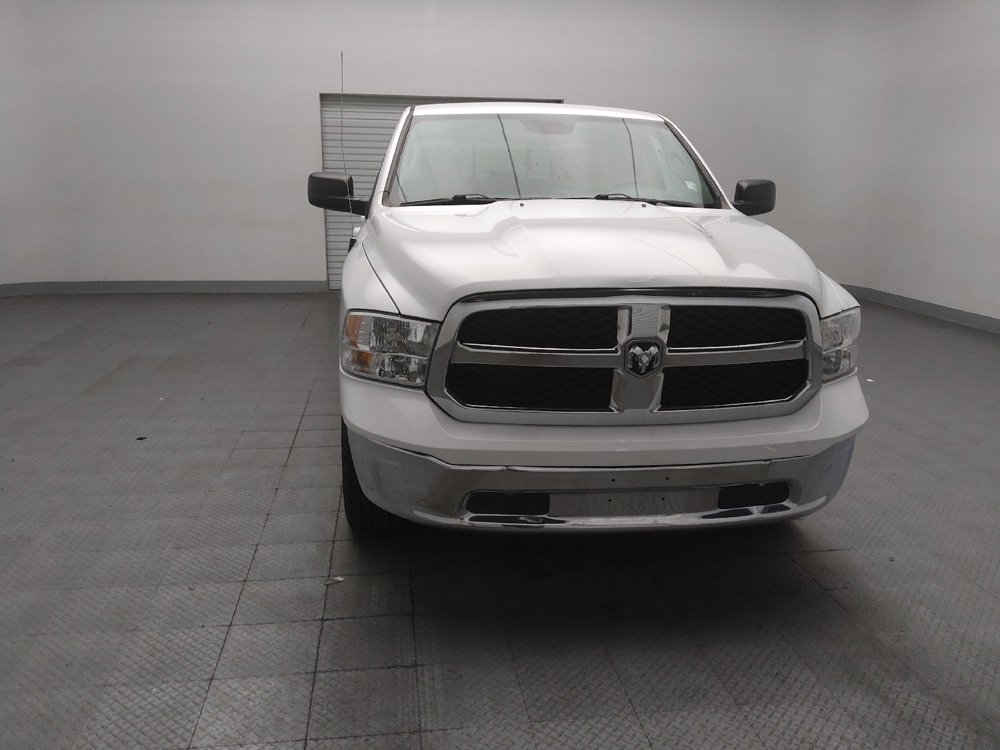 Used 2019 RAM 1500 Classic SLT AWD/4WD image 14