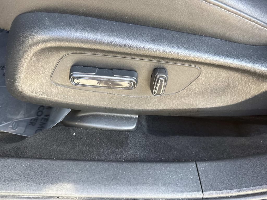 Used 2025 Honda HR-V EX-L image 25